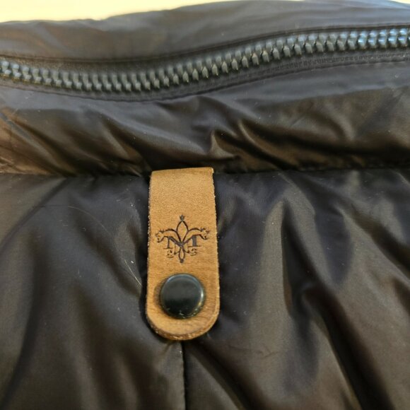 Mackage women's puffer vest - Picture 7 of 16